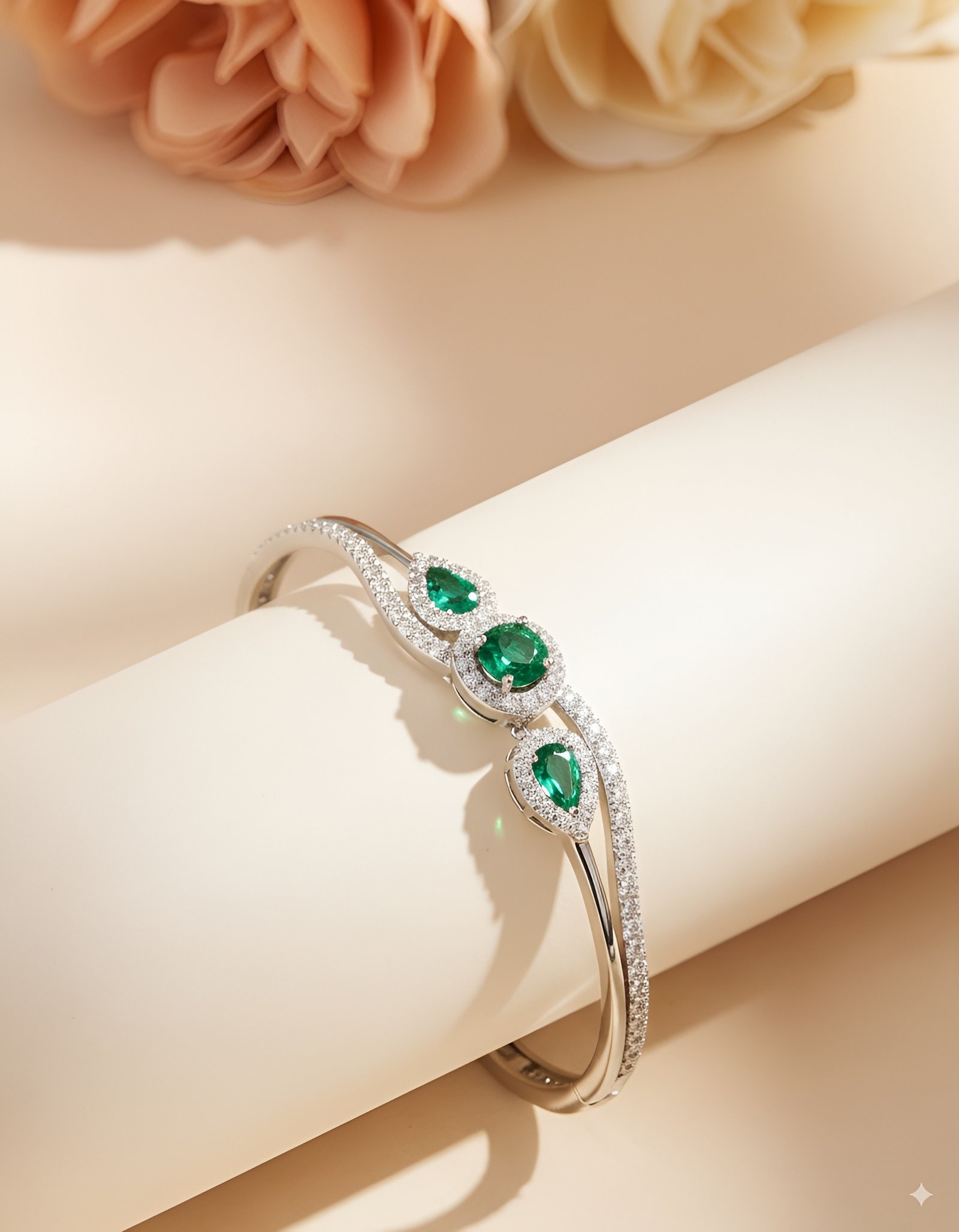 Emerald Flow Silver Bangle - Image 3
